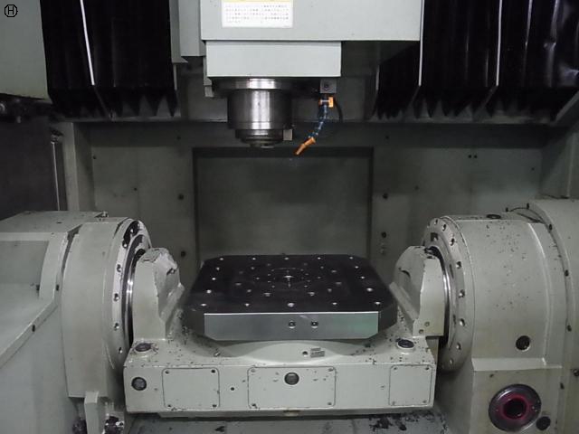 OKK VP600-5AX 5軸立マシニング(BT40)