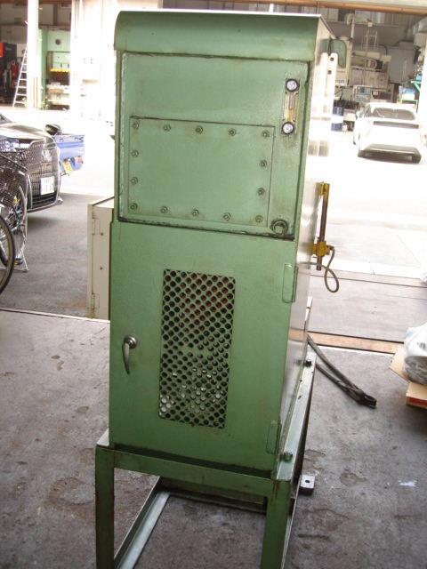 眞鍋鉄工 MC-3-100 3.0T油圧プレス