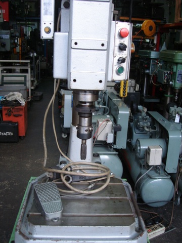 ブラザー工業 BT8-331 タッピング