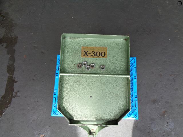  X-300 ナットドライブ(ナットはめ機)