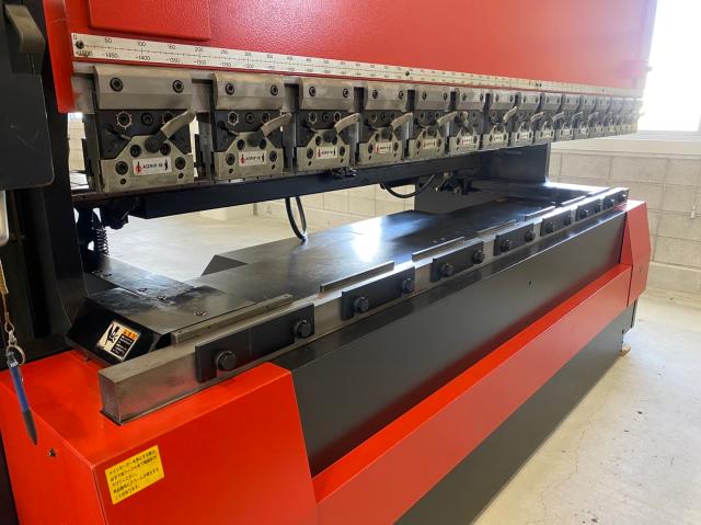 アマダ FBDⅢ-1253NT 3.0m油圧プレスブレーキ