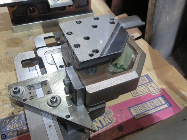  幅120mmの切り欠き型 切り欠き金型