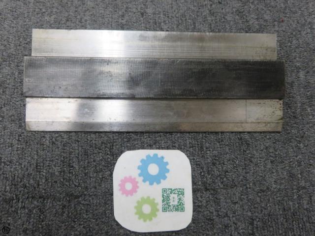  ベンダー金型