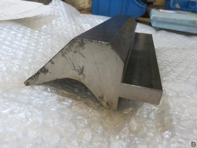  ベンダー金型