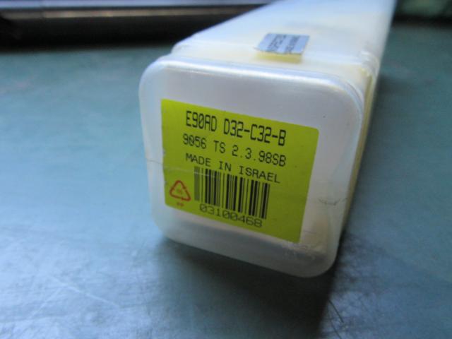 ISCAR E90AD D32-C32-B イスカルカッター
