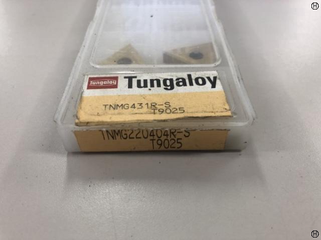 タンガロイ TNMG431R-S T9025 チップ