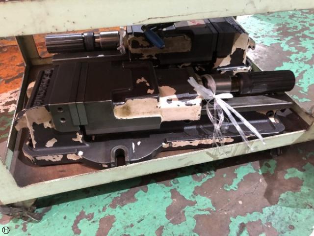 津田駒工業 油圧バイス