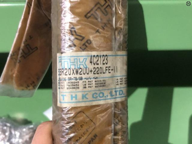 THK SSR20XW2UU+220LFE-11 LMレール