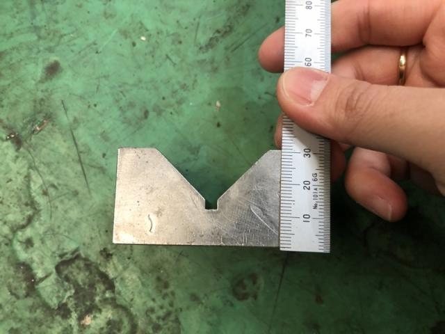 不明 60x50x30mm Vブロック