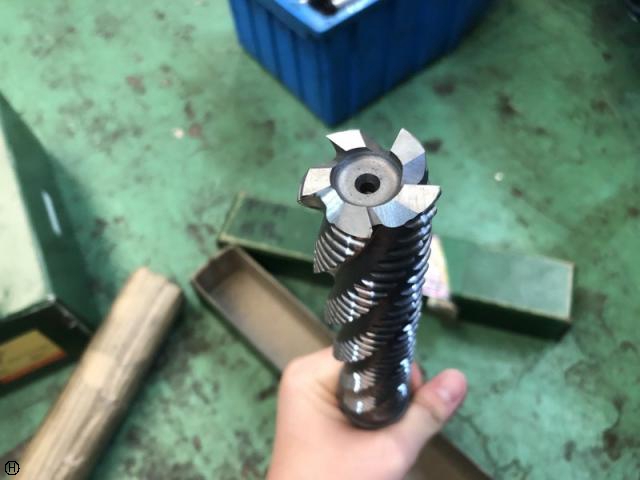 日本工具製作所 不明 スクエアエンドミル