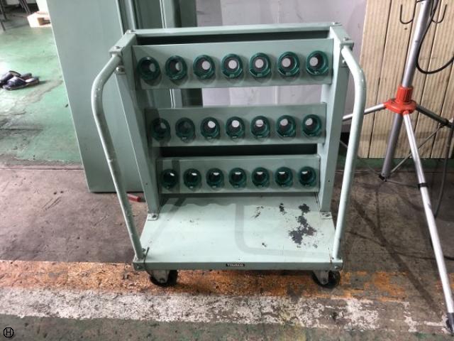 トラスコ中山 670x410x800mm BT40ツールラック