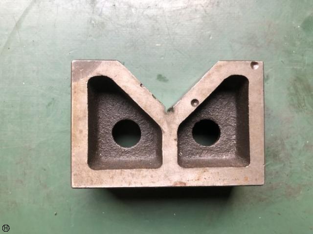 不明 100x65x40mm Vブロック