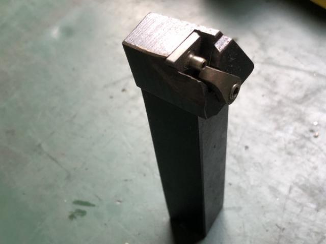 KENNAMETAL MTFNR2525M16 旋削ホルダー