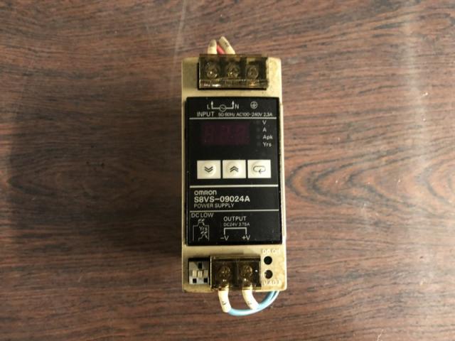 オムロン S8VS-09024A スイッチングパワーサプライ