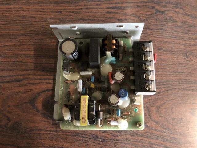 オムロン S82J-0112 パワーサプライ