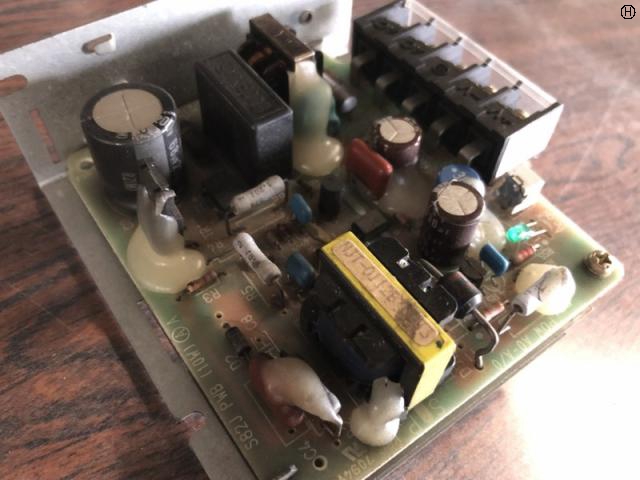 オムロン S82J-0112 パワーサプライ