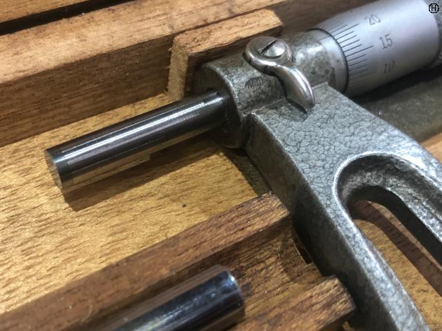 ミツトヨ 200-225mm(0.01mm) 外側マイクロメーター