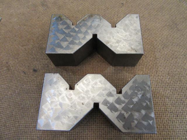 不明 75x25x38mm A型ヤゲン台(Vブロック)2個