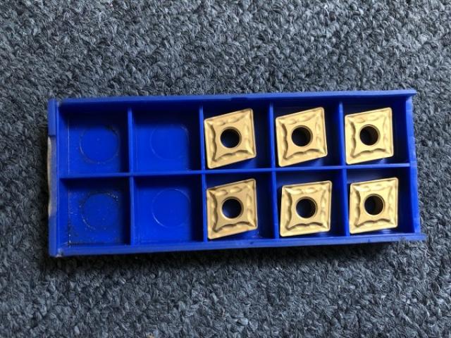 住友電工 CNMG120408N-MU10 チップ