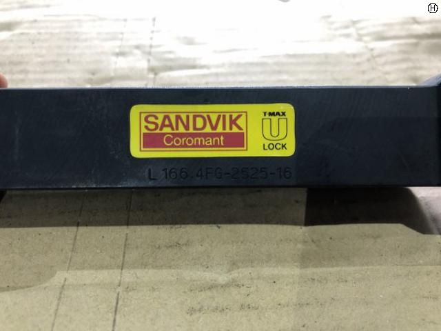 SANDVIK L166.4FG-2525-16 バイトホルダー