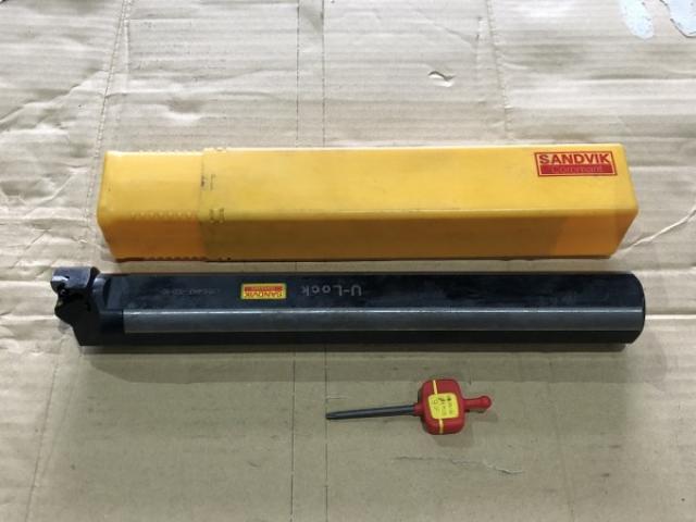 SANDVIK L166.4KF-32-16 バイトホルダー