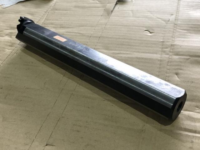 SANDVIK L166.4KF-32-16 バイトホルダー