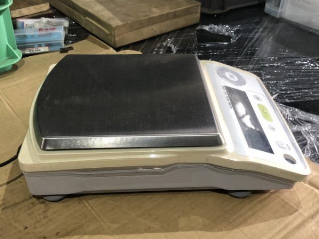 島津製作所 TX2202N 電子天秤