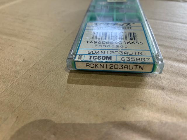 京セラ SDKN1203AUTN チップ