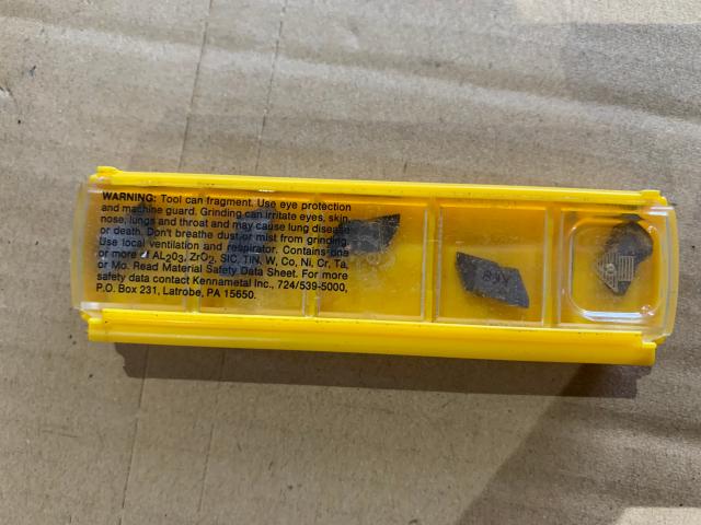 KENNAMETAL NG230R-K68 チップ