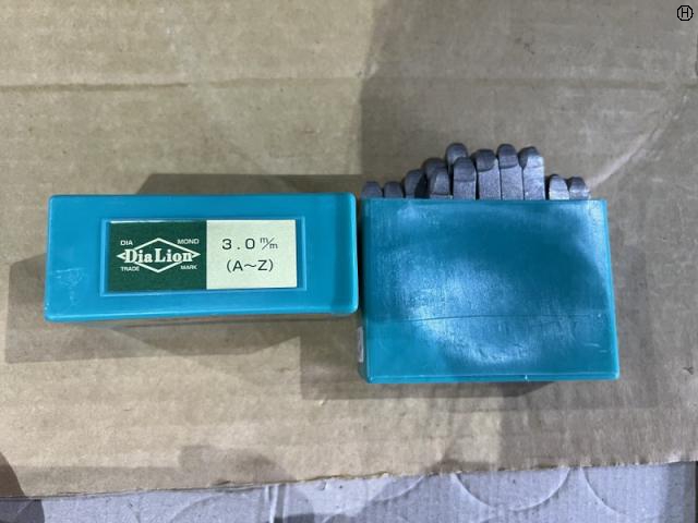 丸信工業社 刻印数字A~Z(3.0mm) 刻印セット