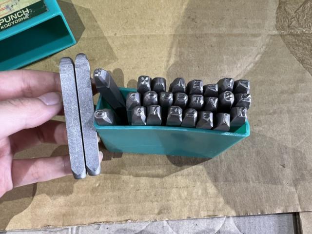 丸信工業社 刻印数字A~Z(3.0mm) 刻印セット