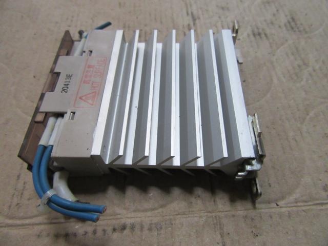 オムロン G3PE-225B ヒータ用ソリッドステート・リレー