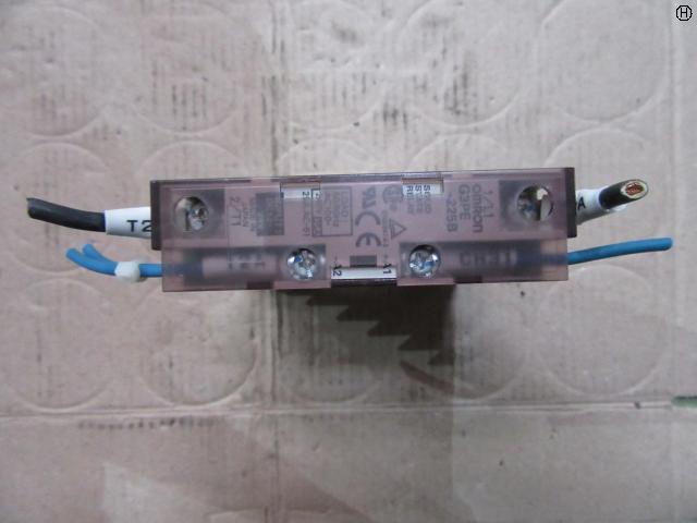 オムロン G3PE-225B 25A:AC-51 ヒータ用ソリッドステート