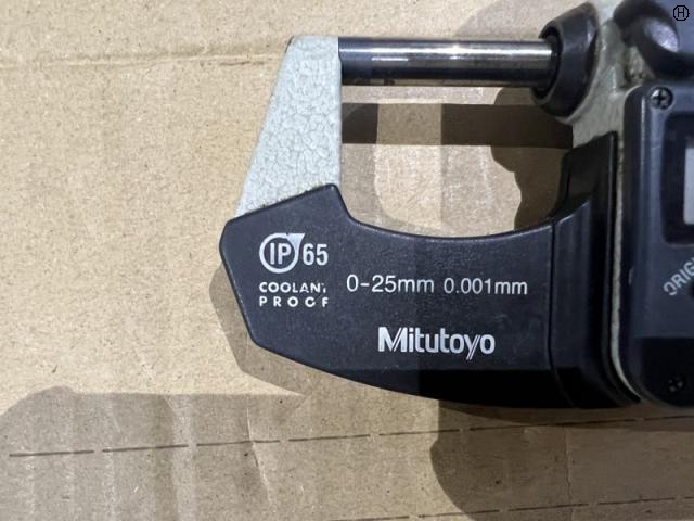 ミツトヨ 0-25mm IP65 デジタル外側マイクロメーター