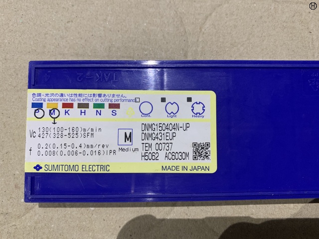 住友電気工業 DNMG150404N-UP AC6030M チップ