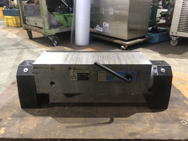 カネテック 1030U(Ser no.0501004) 可傾形電磁チャック