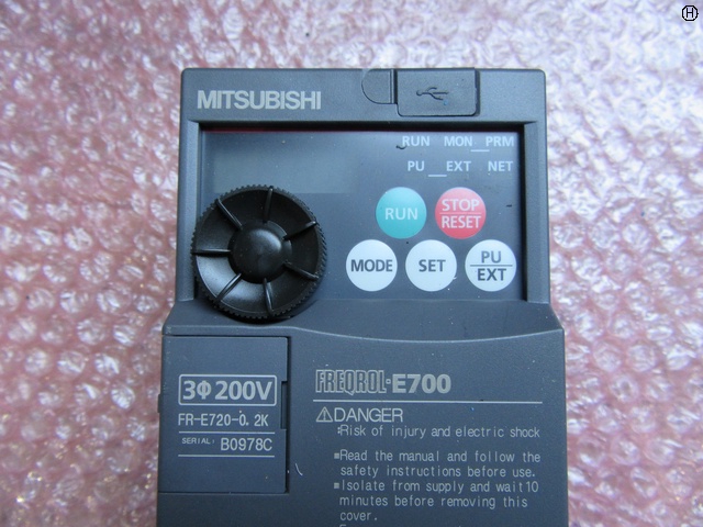 三菱電機 FR-E720-0.2K インバーター
