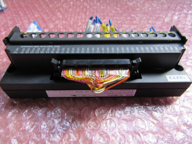 三菱電機 FA-TB32XYL 端子台変換ユニット