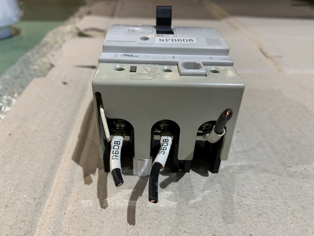 三菱電機 NF 30-FAV(15A) 遮断器