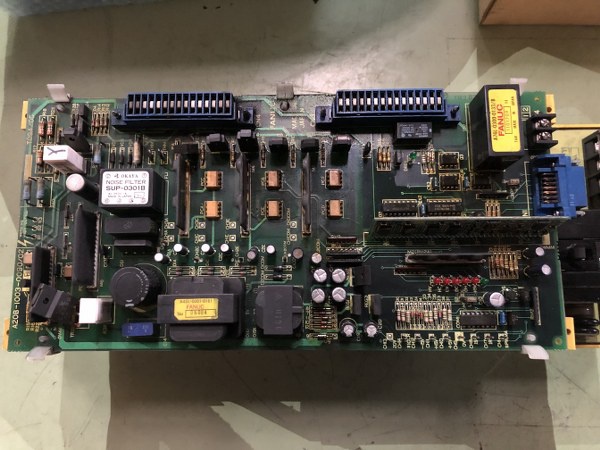 ファナック A06B-6058-H005 サーボアンプ