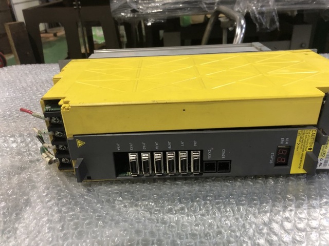 ファナック A06B-611-H015#H550 サーボアンプ