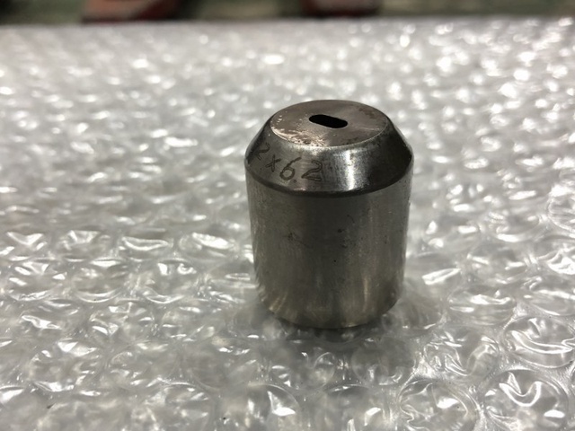 アマダ ①4.70x6.20 ②3.2x6.2 ③4.2x10.2 タレパン金型(ダイ) 3個