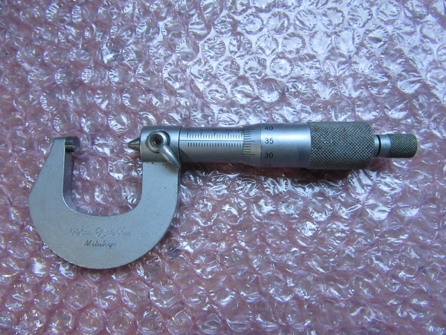 ミツトヨ 測定範囲:0-25mm 目量:0.01mm 外側マイクロメーター