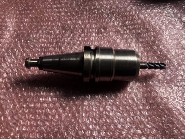 日研工作所 BT40-C25-90G BT40ミーリングチャック