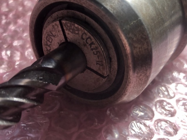 日研工作所 BT40-C25-90G BT40ミーリングチャック
