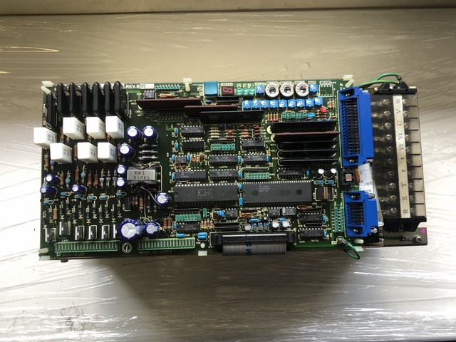 安川電機 CACR-SR10SB1AF サーボパック