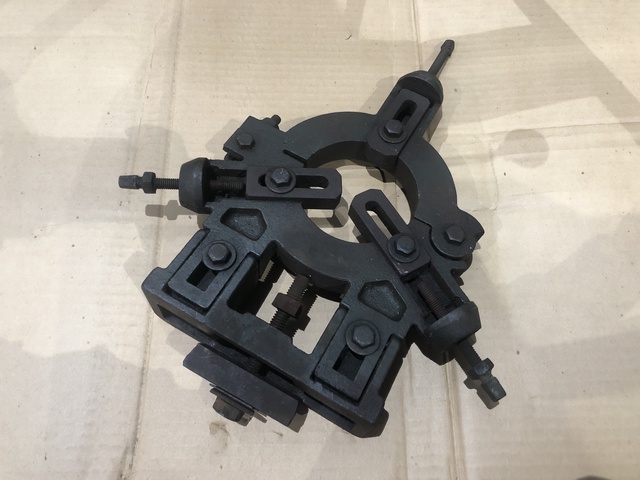 不明 内径100mm 全体高さ400mm 回定振れ止め