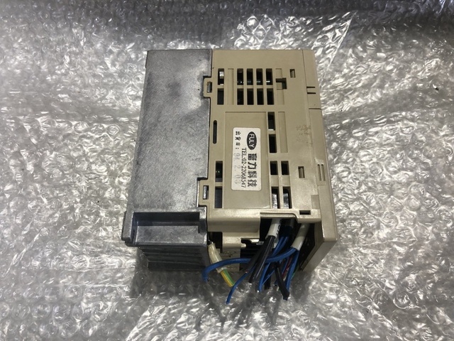 安川電機 VS-606V7 インバーター