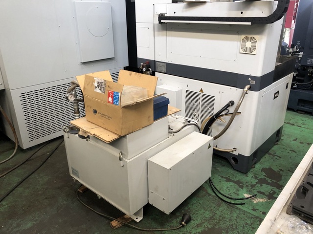 三菱電機 RH64N 細穴放電加工機