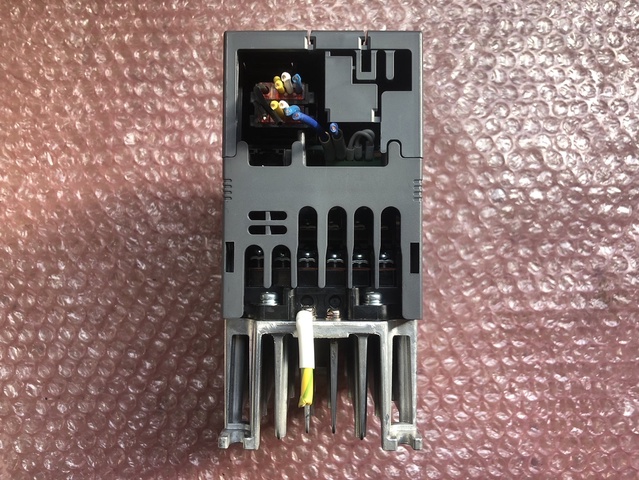 三菱電機 FR-E720-0.4KNC インバーター
